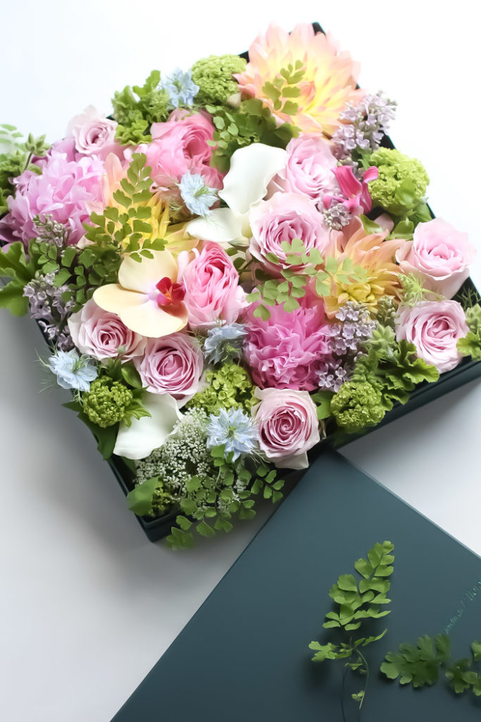 flower box kwiaty w pudełku róże